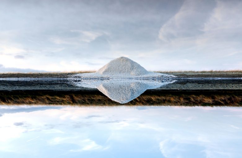 Natural Ways to Neutralize Chlorine and Reduce Other Toxins in Your Bath Water
